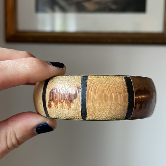 Bronze bangle with wooden elephant inlay 🐘 - Picture 3 of 8